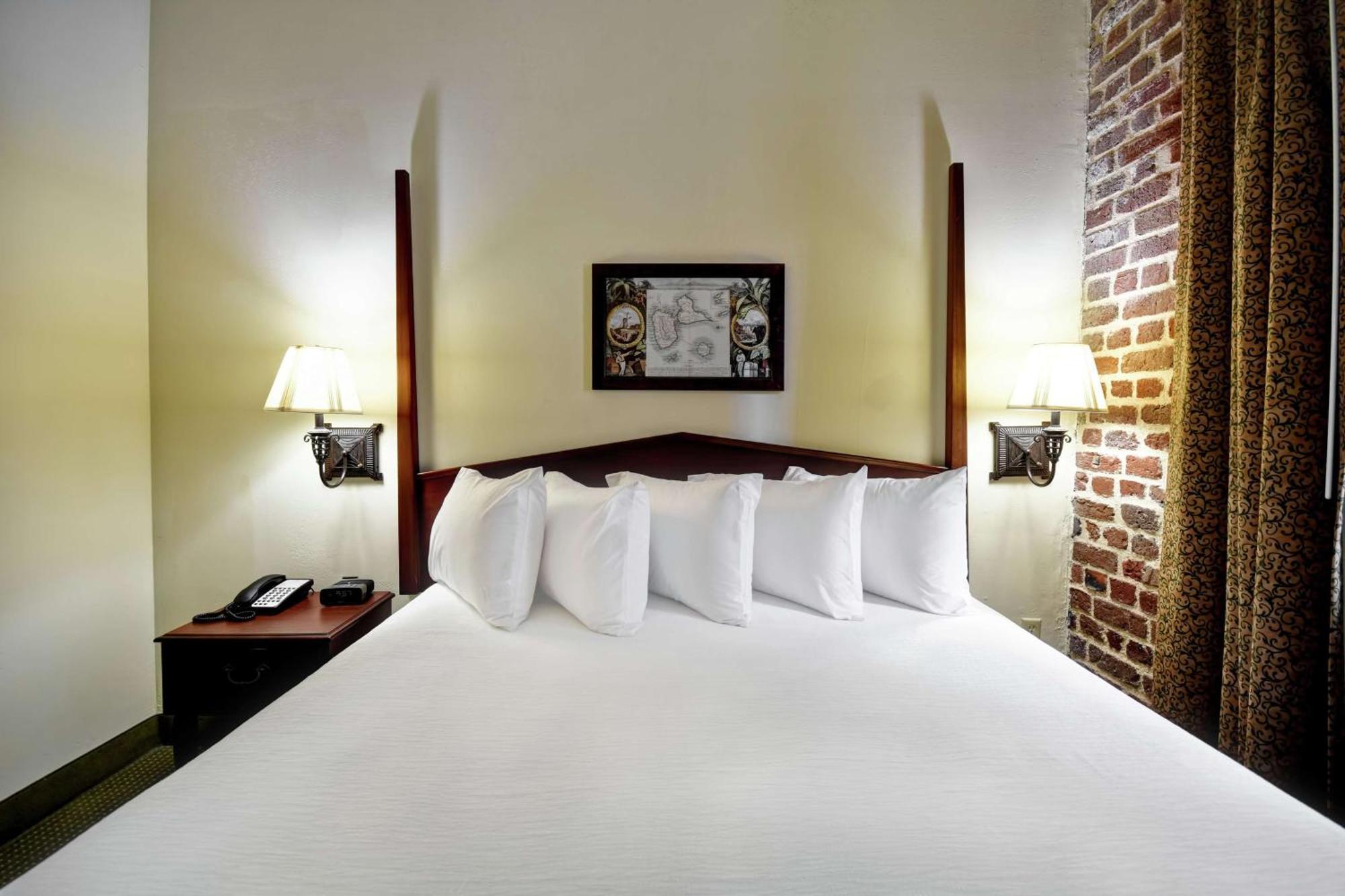 Embassy Suites Charleston - Historic District Exterior foto