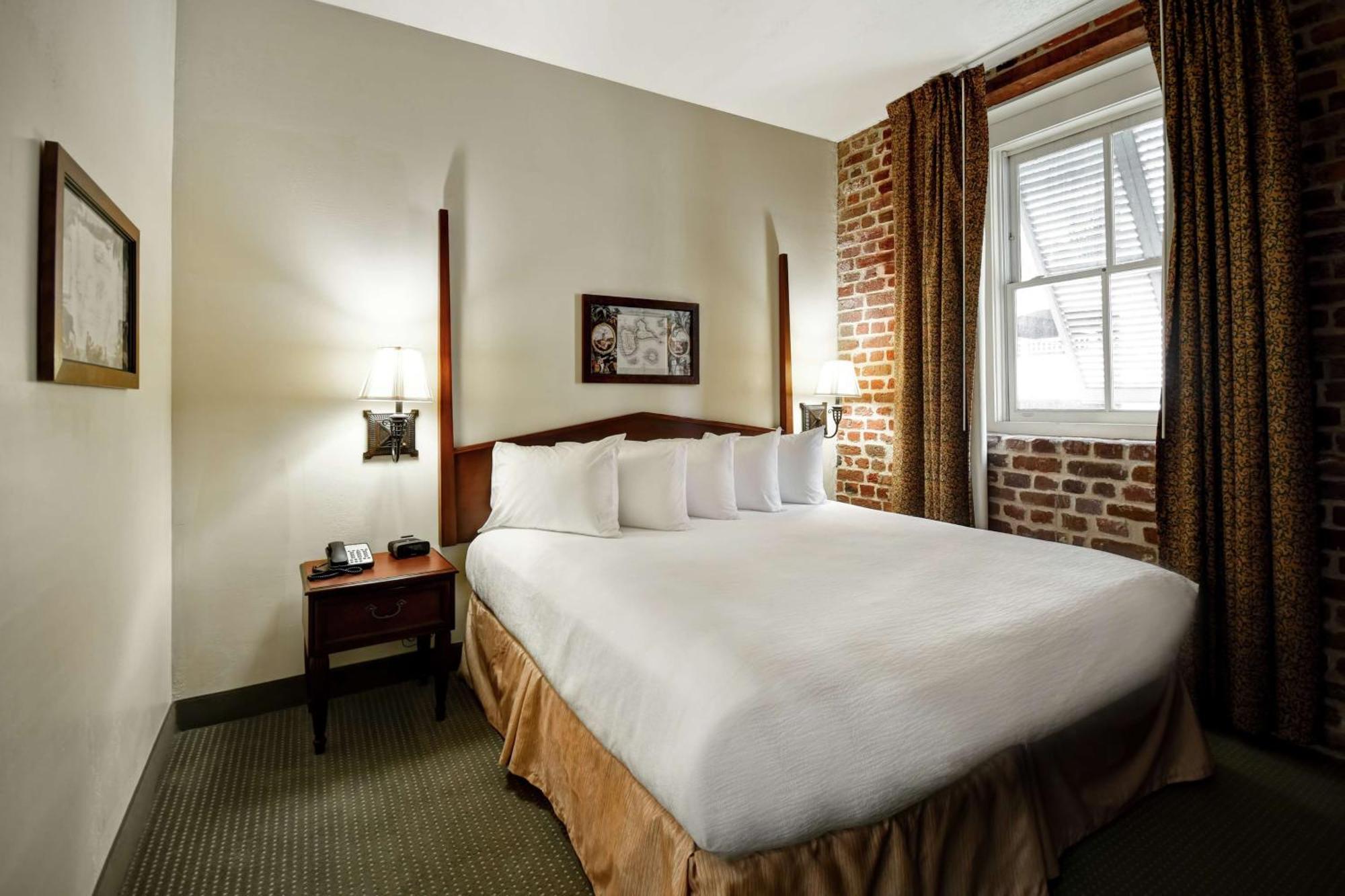 Embassy Suites Charleston - Historic District Exterior foto