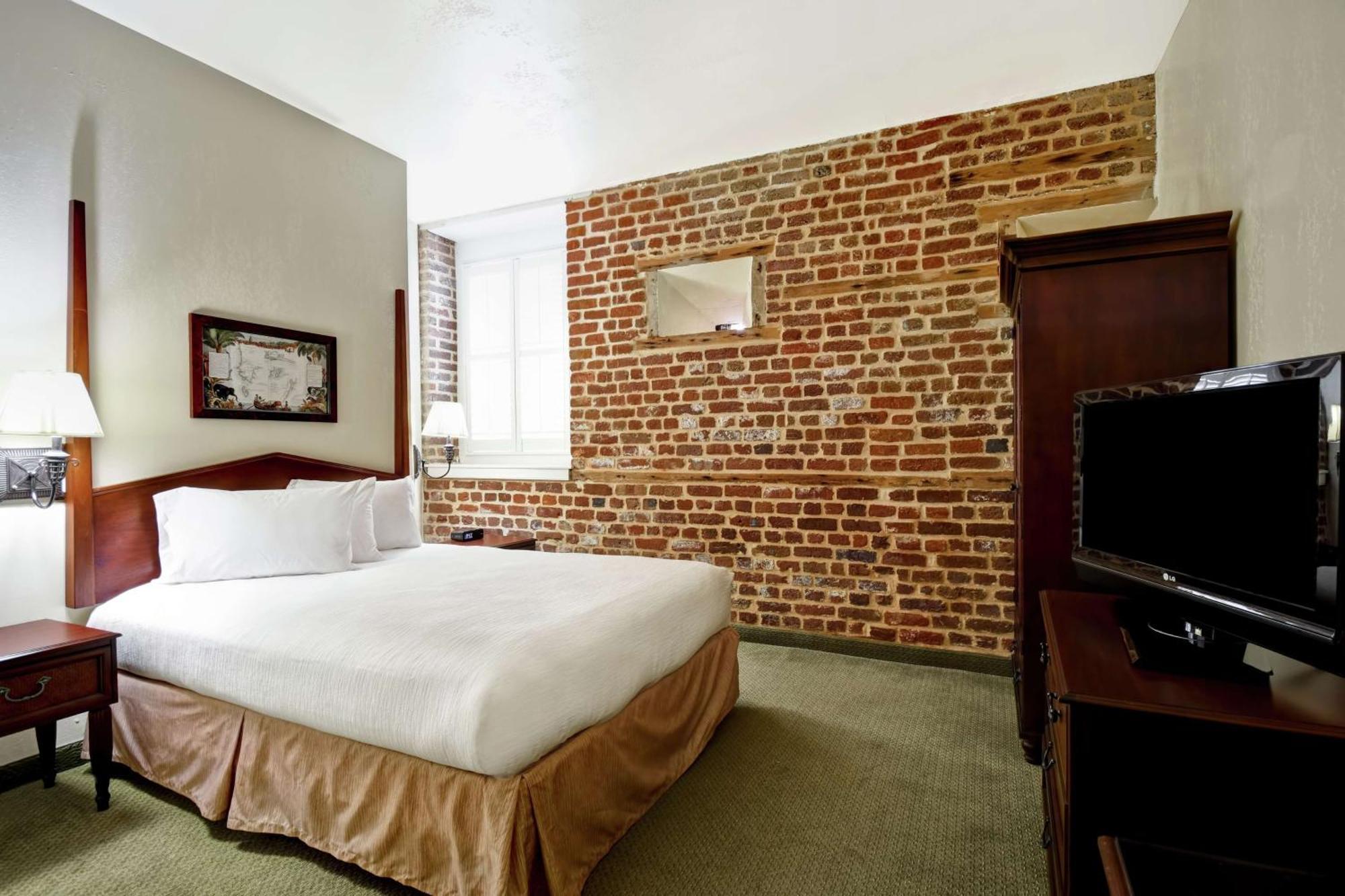 Embassy Suites Charleston - Historic District Exterior foto