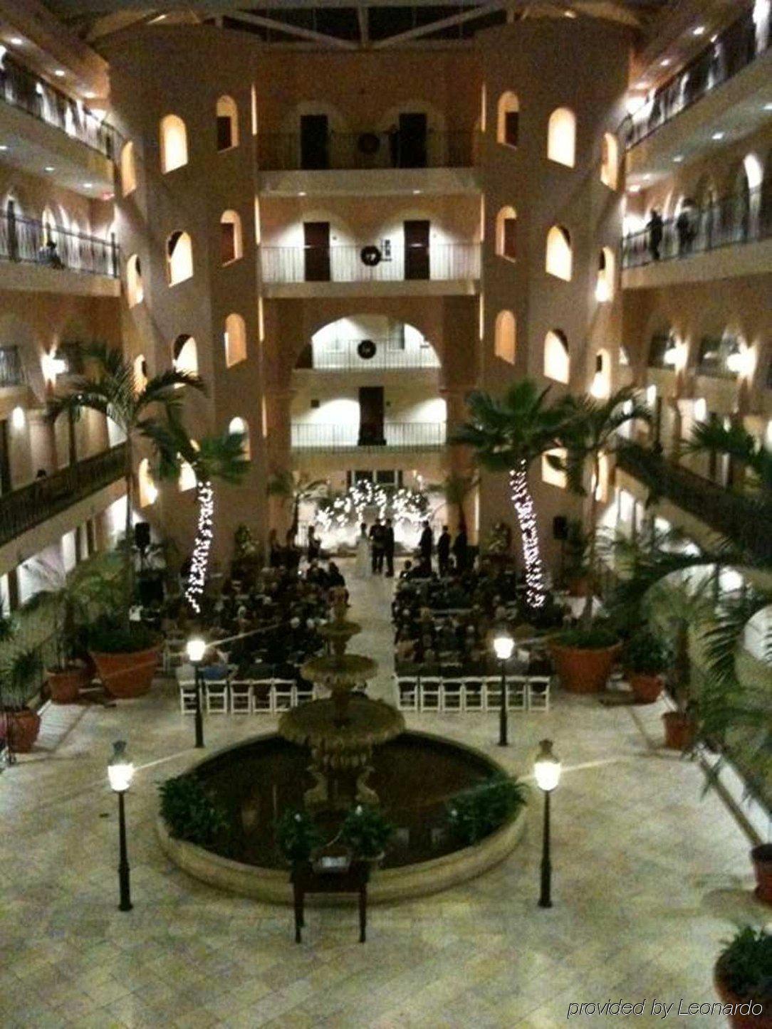 Embassy Suites Charleston - Historic District Interior foto